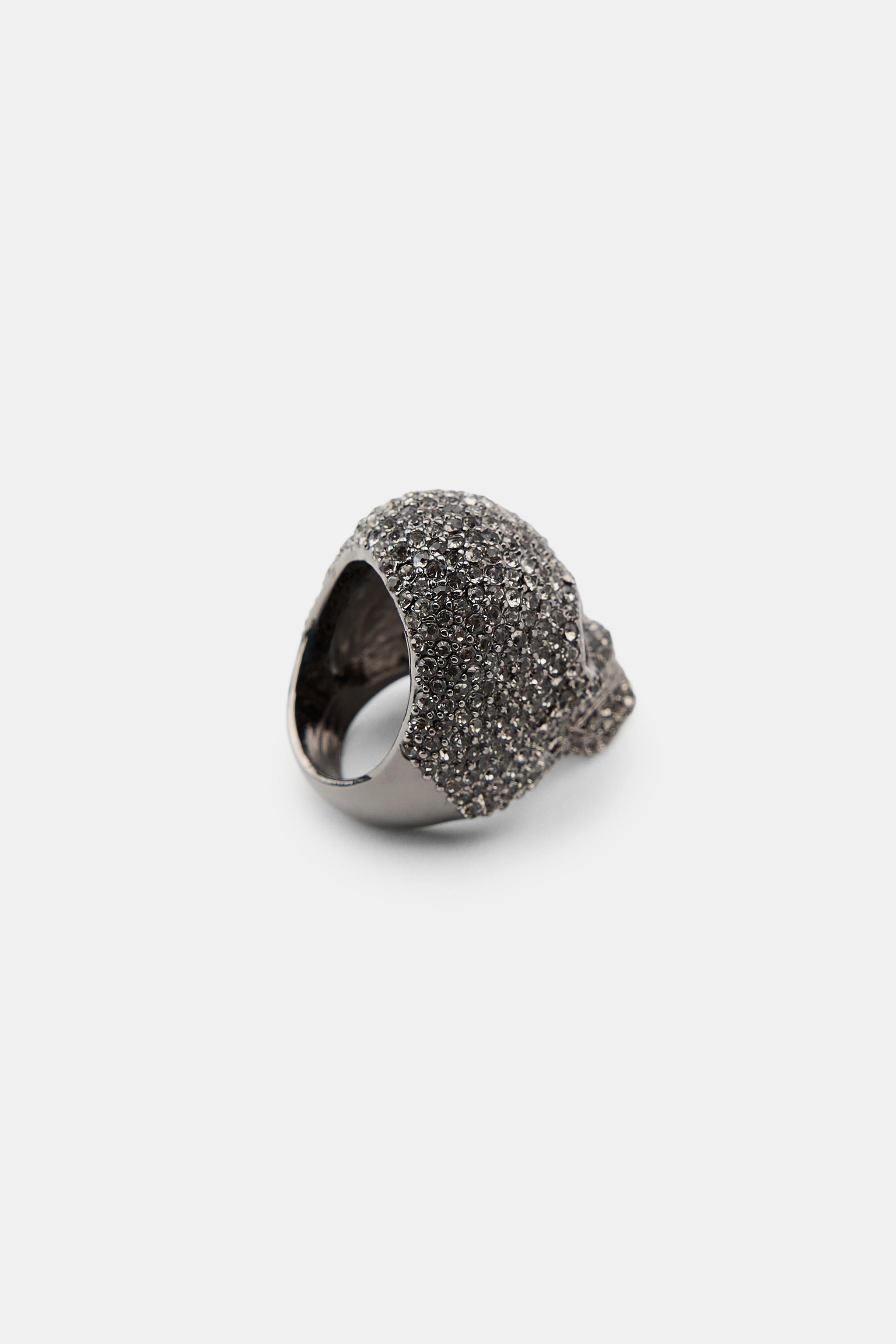 SPARKLE SKULL RING